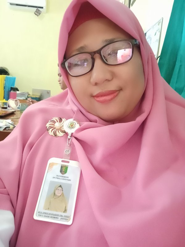 Foto YESSY ARI ESTIANI SUTOPO, S.Pd